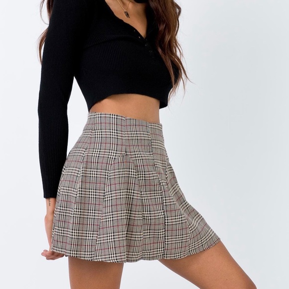Princess Polly Dresses & Skirts - SOLD‼️ Princess Polly Plaid Skirt